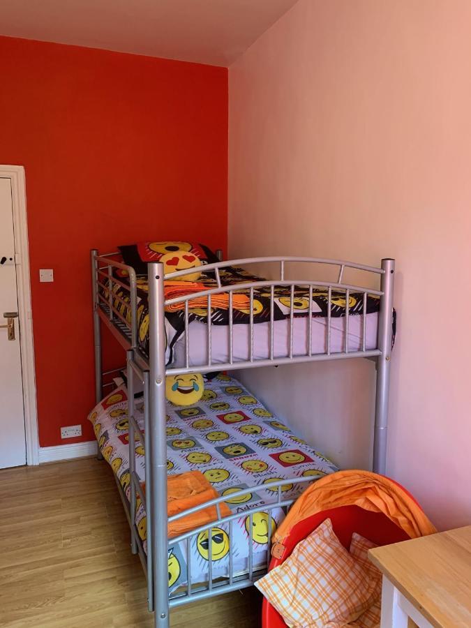 Bedrock Lodge Winterbourne Εξωτερικό φωτογραφία
