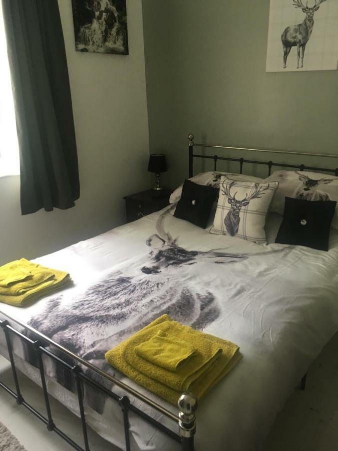 Bedrock Lodge Winterbourne Εξωτερικό φωτογραφία